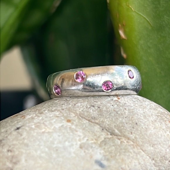 18 karat gold and pink rhodolite band - Picture 6 of 12
